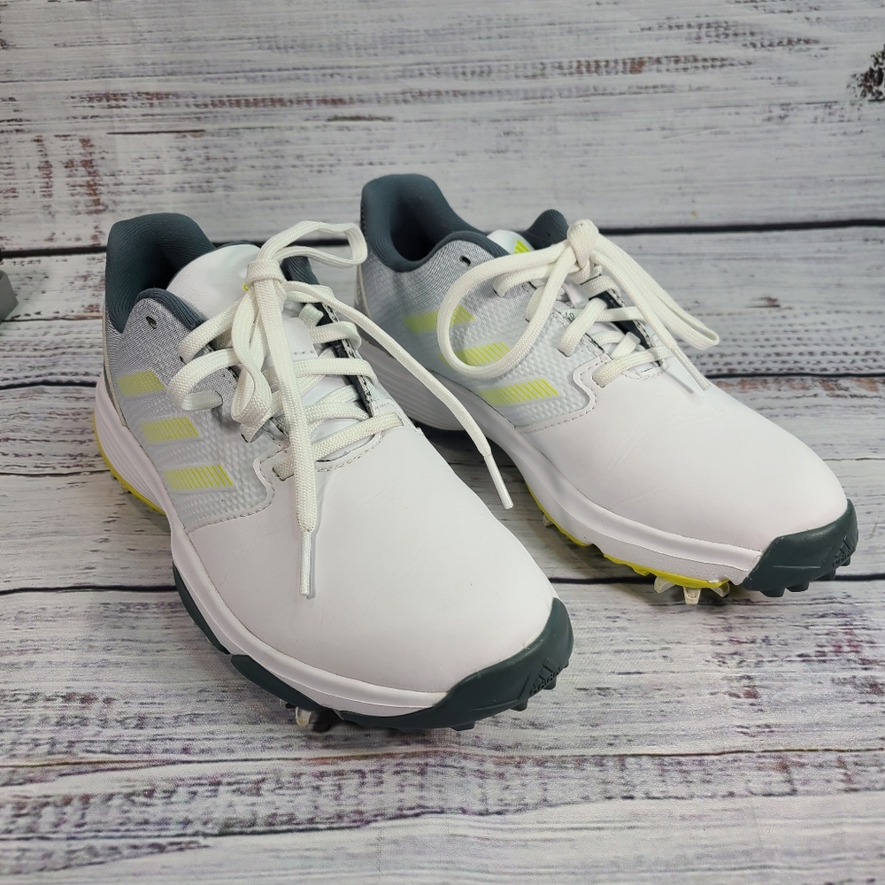 Adidas Junior Golfschuhe Size 4 LIKE NEW